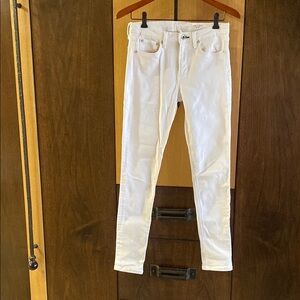 Rag and Bone size 26. Straight leg ankle length. Excellent condition.